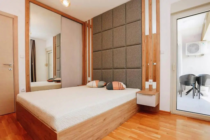Room 3 of 13