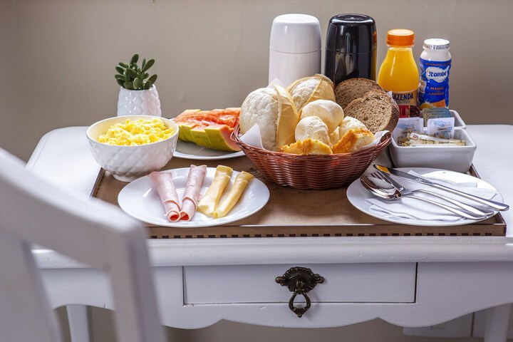 Breakfast/Coffee Service 78 of 126