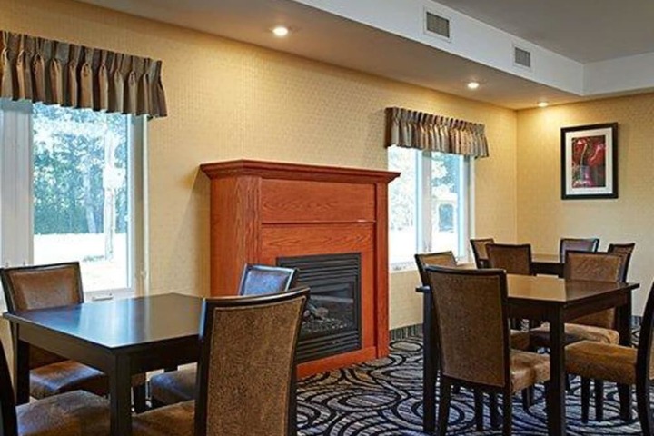 Breakfast/Coffee Service 29 of 46