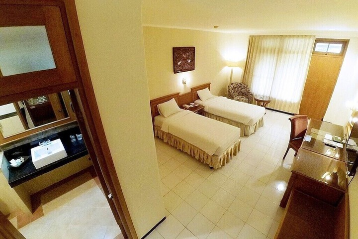 Room 20 of 69