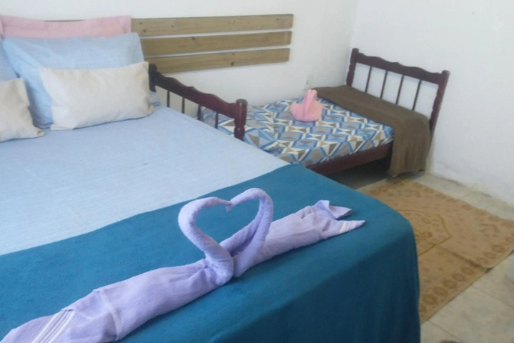 Room 3 of 10