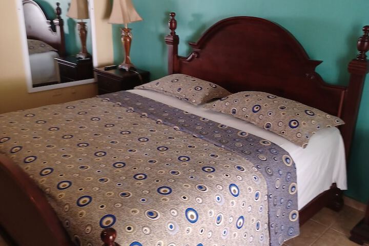Room 4 of 41
