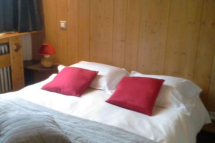 Room 3 of 31