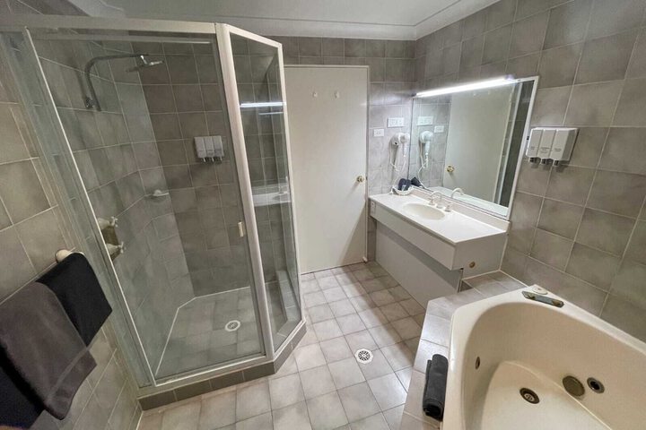 Room 15 of 26