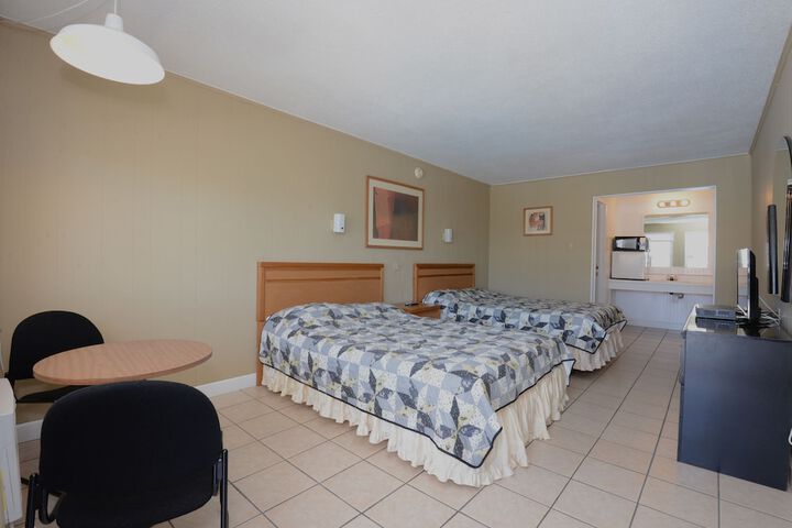Room 5 of 42