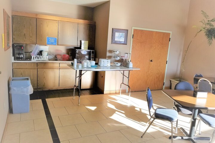 Breakfast/Coffee Service 29 of 32