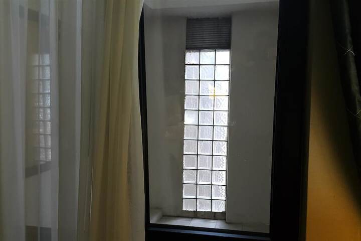 Room 14 of 52