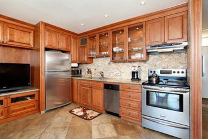 Room 24 of 73
