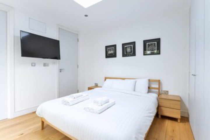 3BR Duplex + Balcony!