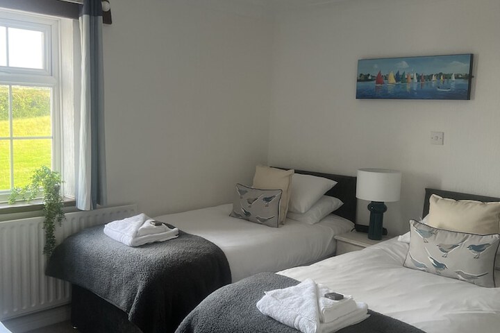 Room 11 of 40