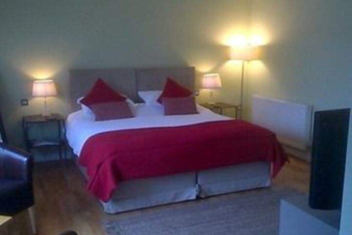 Room 27 of 61