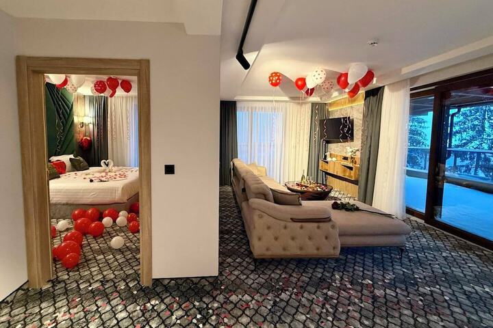 Room 19 of 37