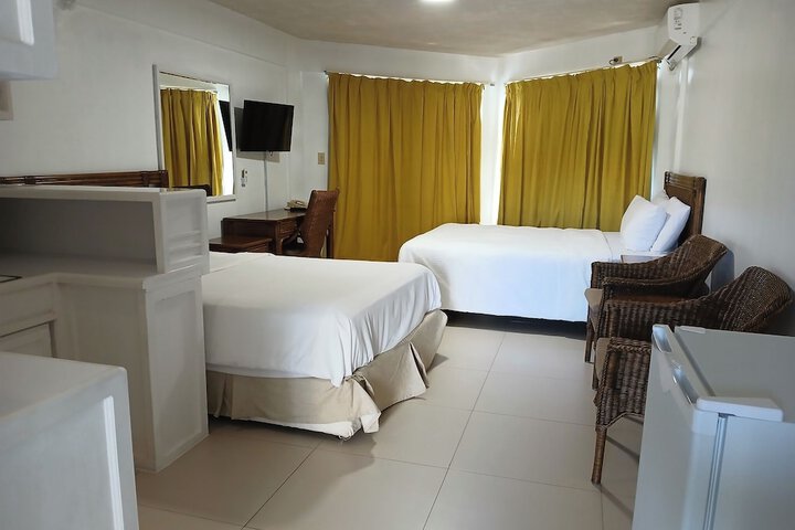 Room 6 of 17
