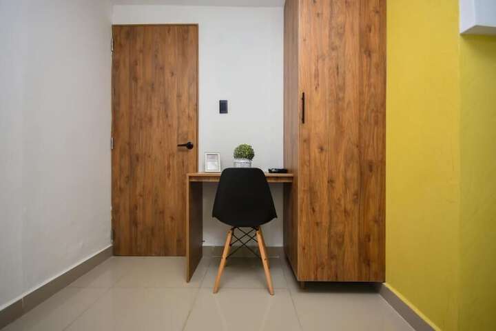 Room 37 of 61