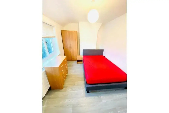 Room 3 of 14