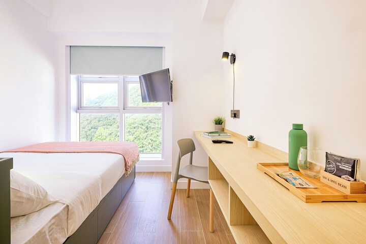 Room 14 of 34