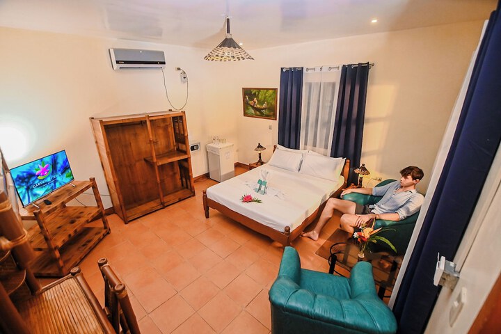 Room 43 of 122