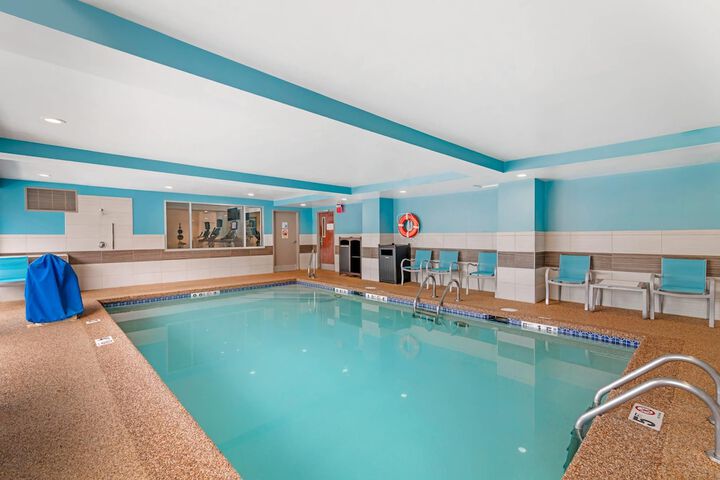 Hotel with Pool