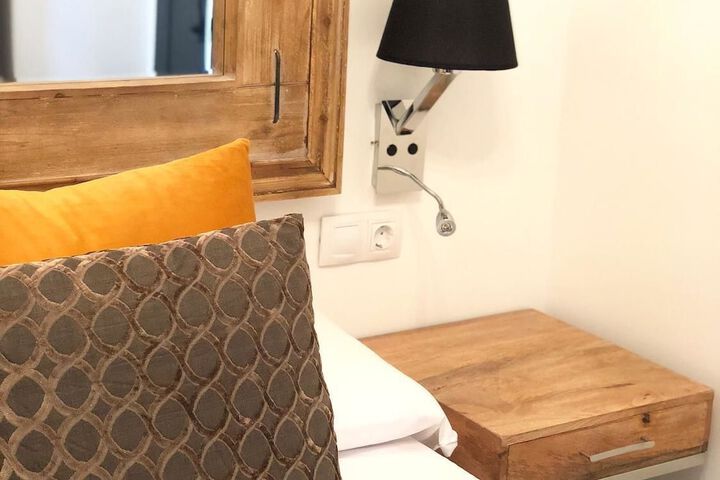Room 8 of 56