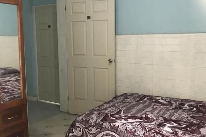 Room 13 of 26