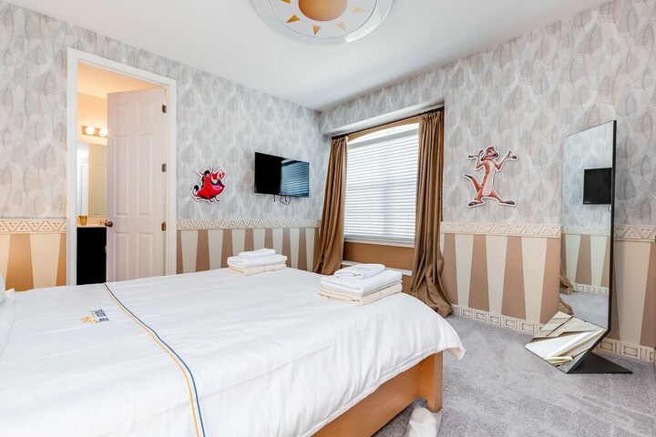 Room 12 of 62