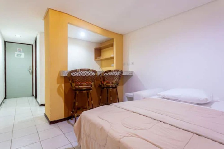 Room 6 of 64