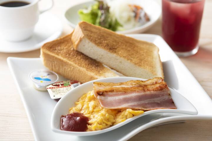 Dining Photos