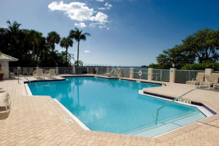 Pool 32 of 55