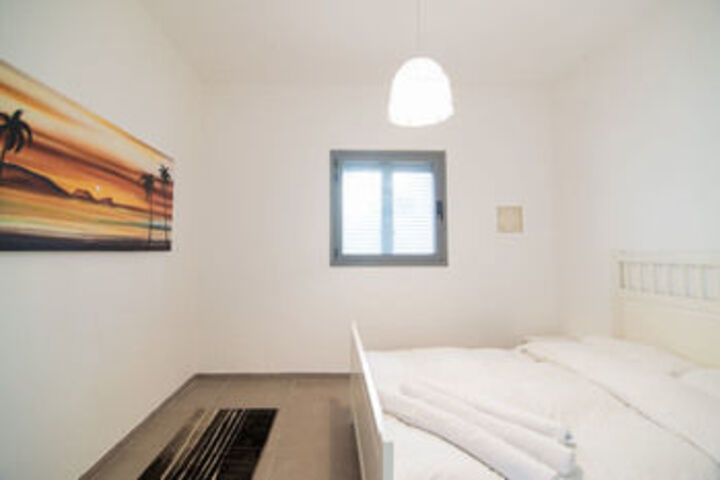 Room 17 of 71