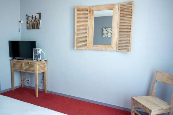 Room 10 of 51