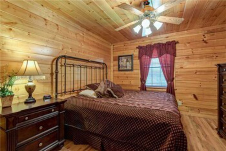 Room 19 of 32