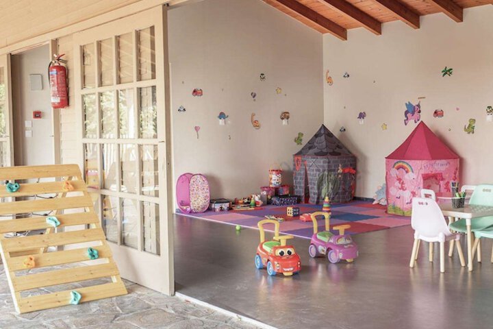 Childrens Activities 82 of 105