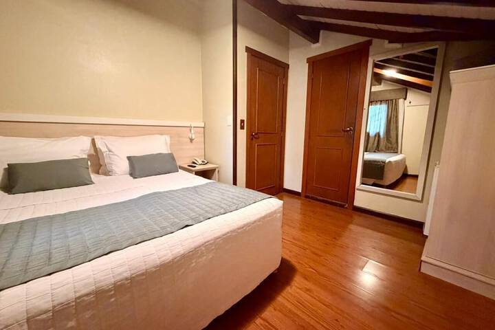 Room 42 of 78