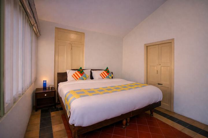 Room 20 of 42