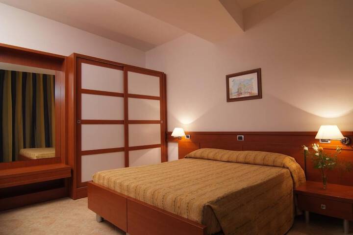 Room 10 of 59