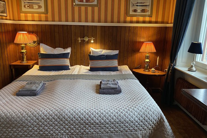Room 13 of 60