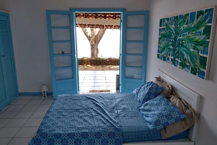 Room 4 of 32