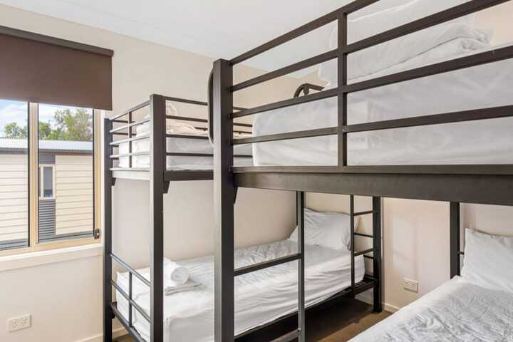 Room 10 of 110