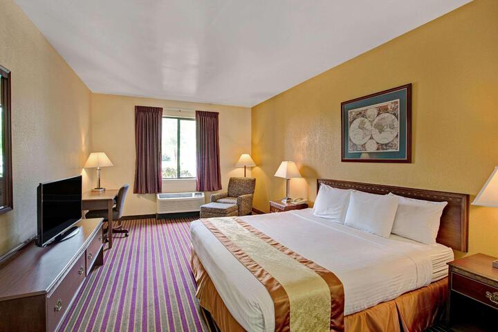 1 King Bed Mobility Accessible (6 of 9)