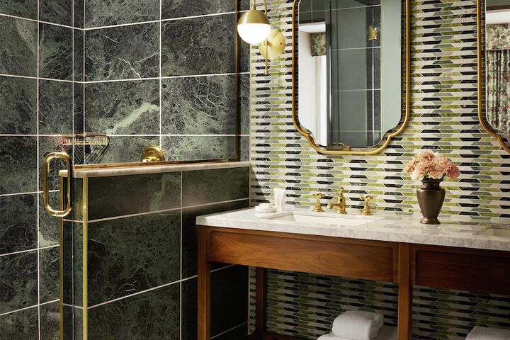 Bathroom shower