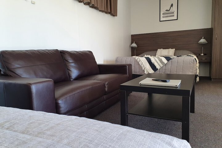 Room 8 of 32