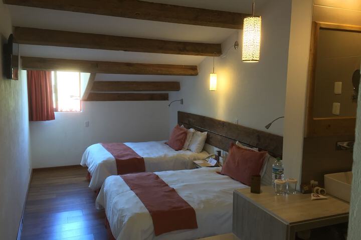 Room 13 of 80
