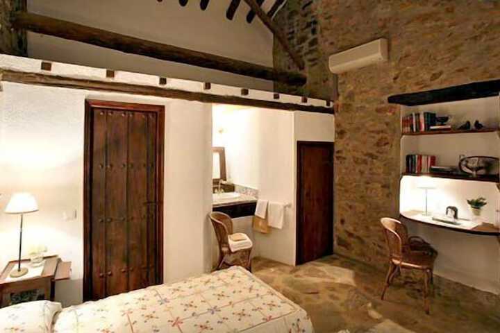 Room 7 of 39