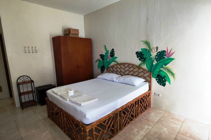 Room 2 of 42