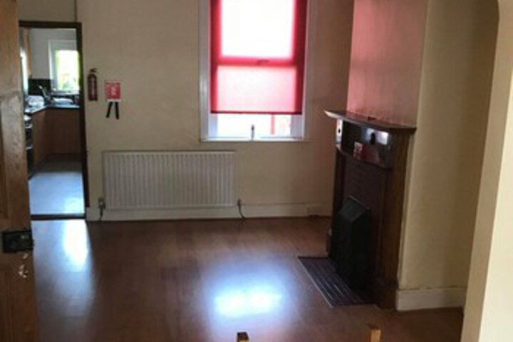 Room 8 of 22