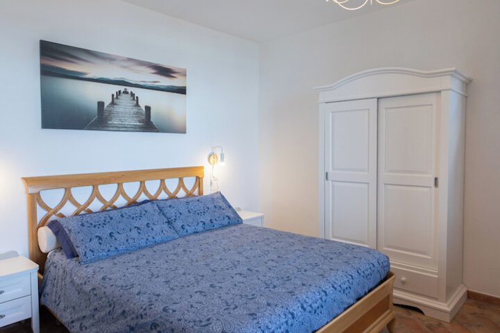 Room 25 of 207