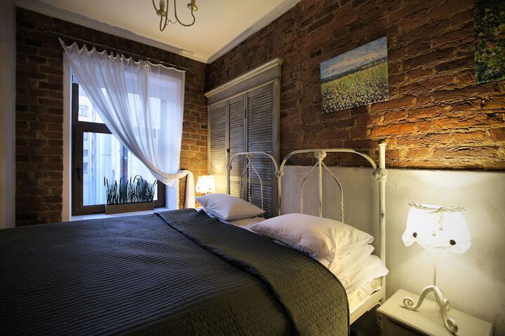 Room 6 of 32