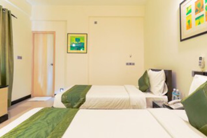 Room 18 of 40