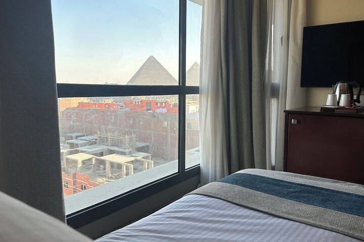Room 9 of 20