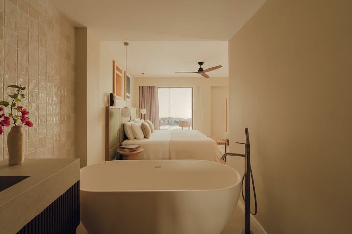 Room 40 of 74